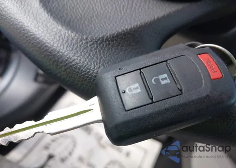 2018 Mitsubishi Outlander Sport 2.0 Es z USA, uszkodzony, nr VIN JA4AR3AUXJU011671